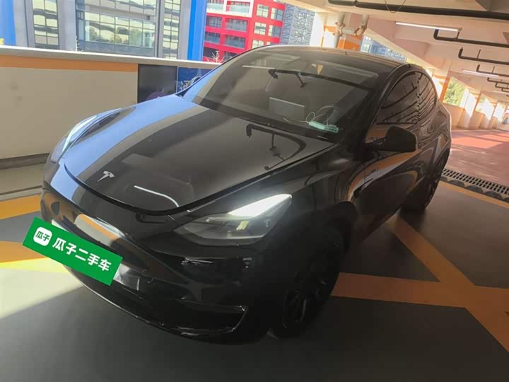 Фото 1 - Tesla Model Y