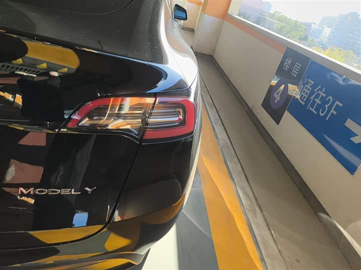 Фото 7 - Tesla Model Y