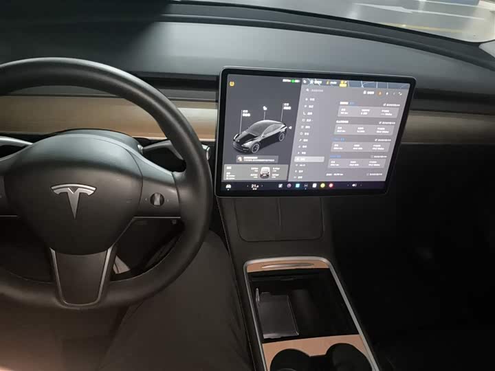 Фото 9 - Tesla Model Y