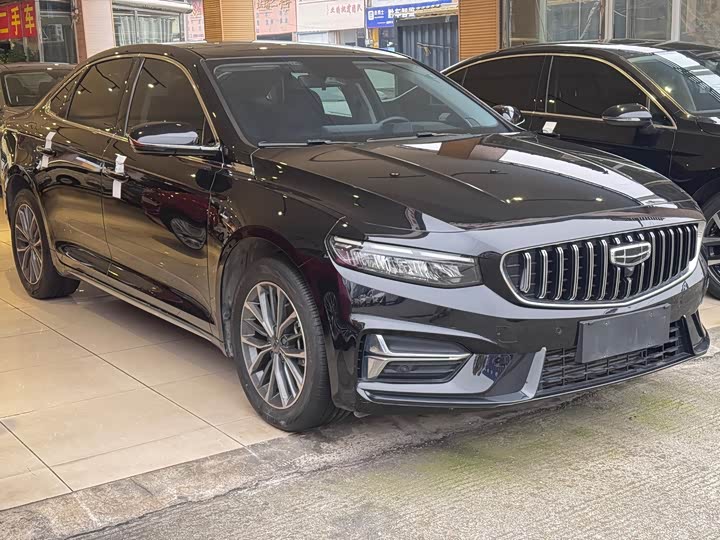 Фото 3 - Geely Preface