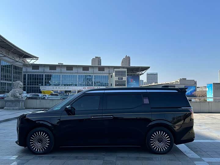 Фото 5 - Zeekr 009