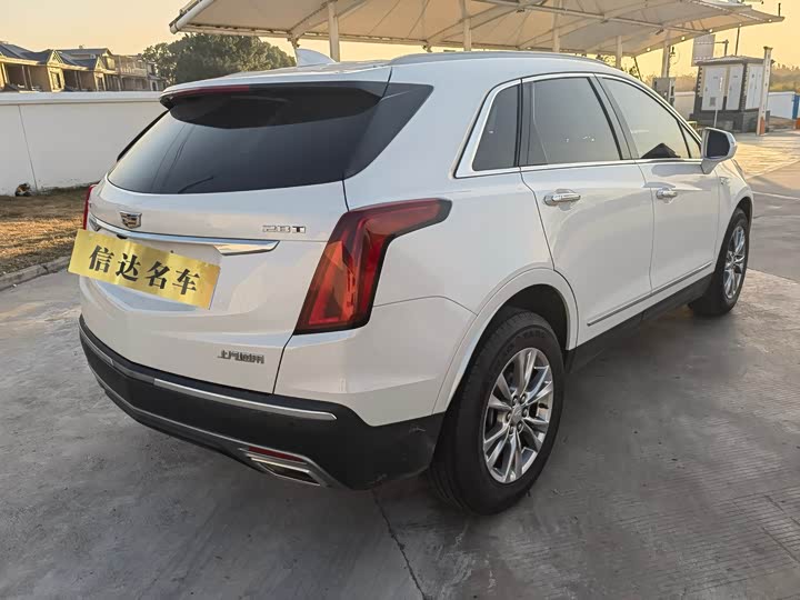 Фото 2 - Cadillac XT5