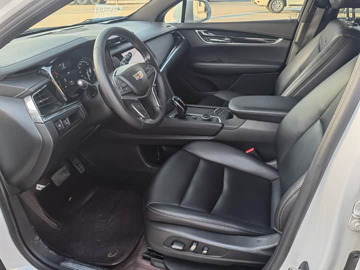 Фото 3 - Cadillac XT5