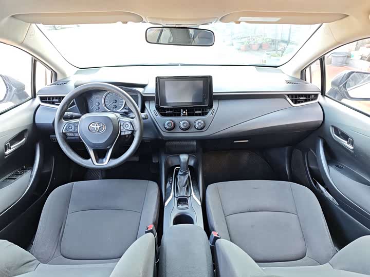 Фото 6 - Toyota Corolla