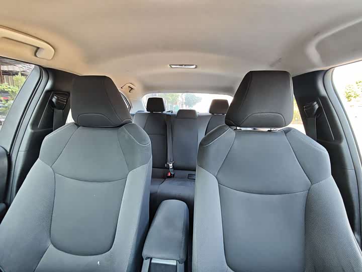 Фото 9 - Toyota Corolla