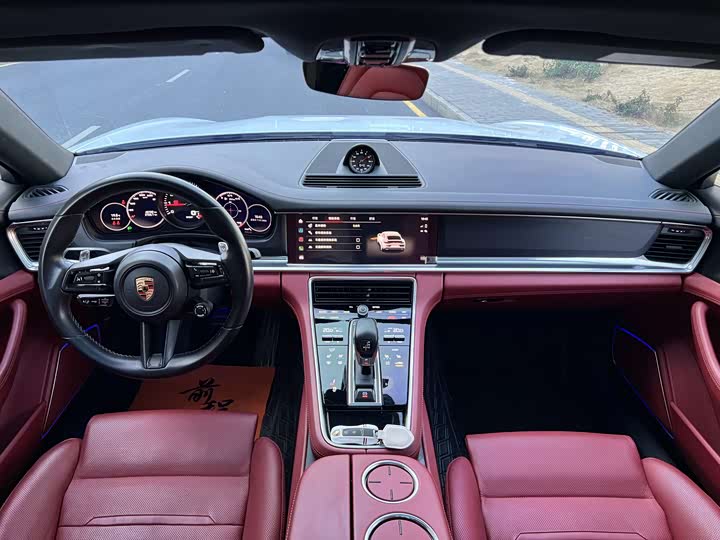 Фото 5 - Porsche Panamera