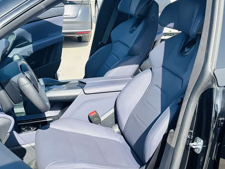 Фото 4 - Geely Jiyue 01