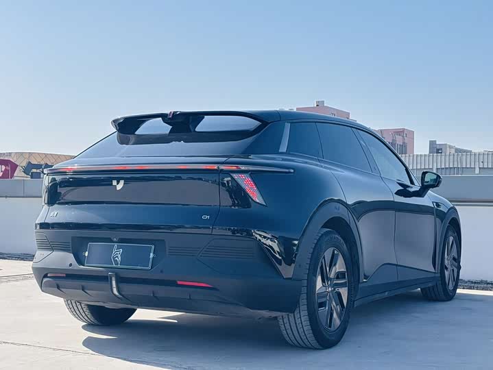 Фото 9 - Geely Jiyue 01