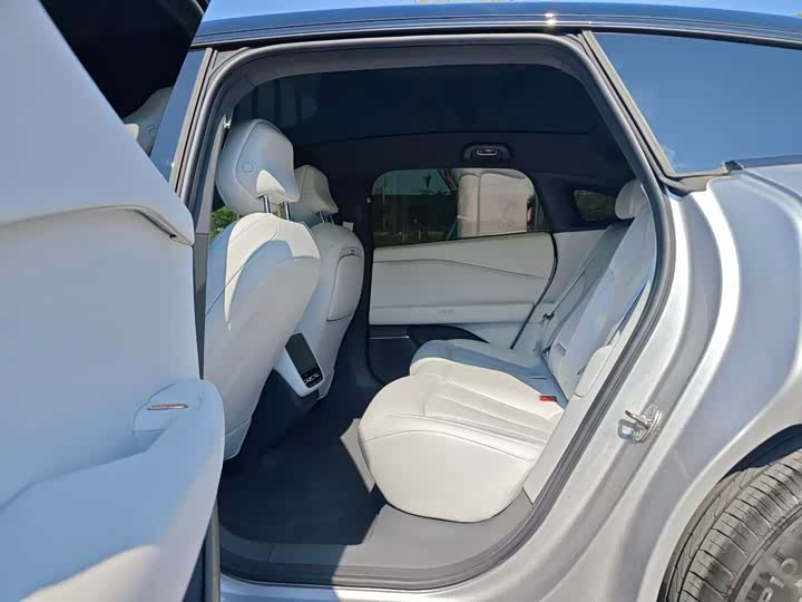 Фото 5 - XPeng F57