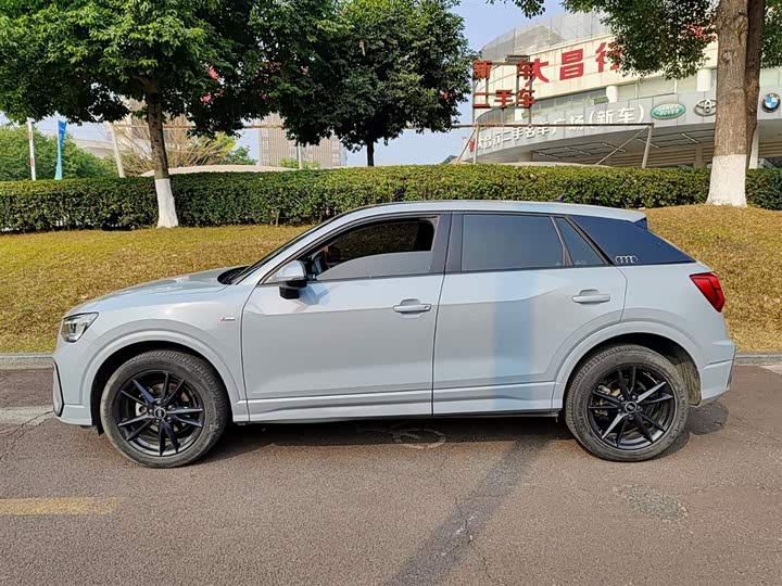 Фото 3 - Audi Q2L
