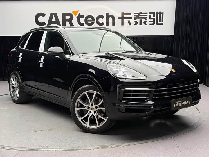 Фото 2 - Porsche Cayenne