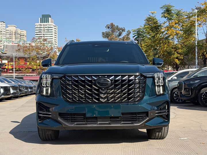 Фото 2 - GAC Trumpchi GS8