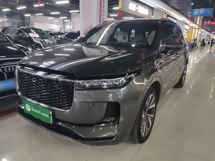 Фото 1 - LiXiang One