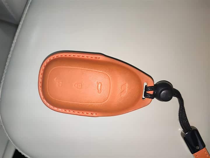 Фото 8 - LiXiang One