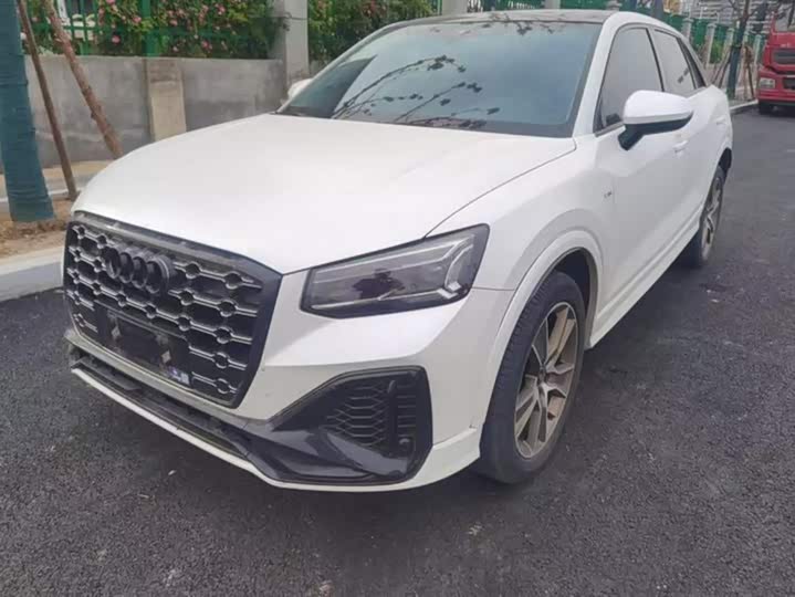 Фото 1 - Audi Q2L