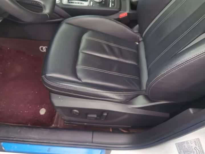 Фото 9 - Audi Q2L