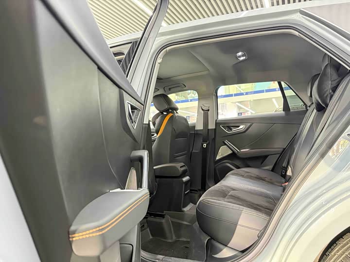 Фото 9 - Audi Q2L e-tron