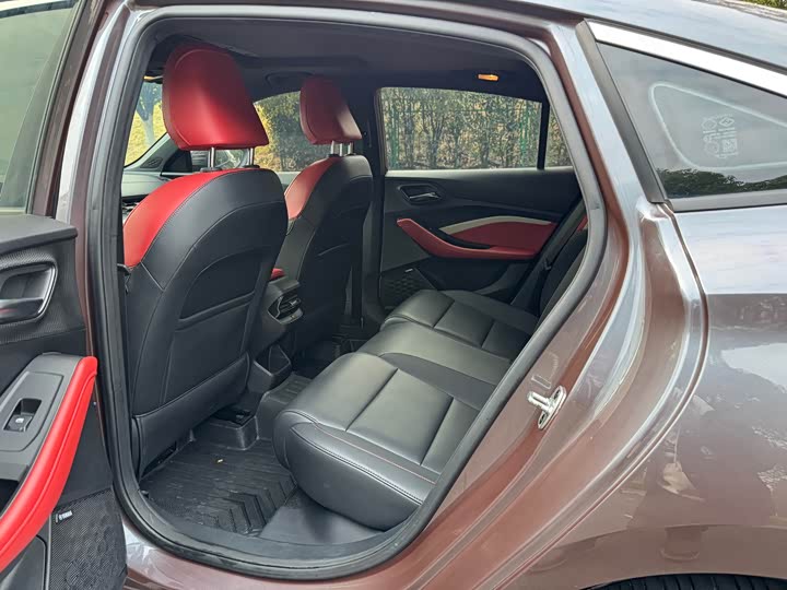 Фото 6 - MG Motor 5