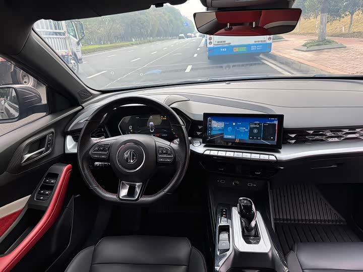 Фото 8 - MG Motor 5