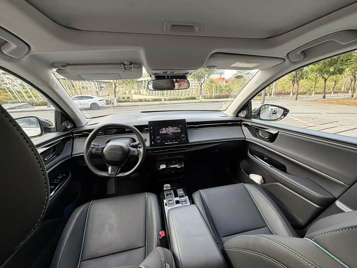 Фото 7 - Honda e:NP2