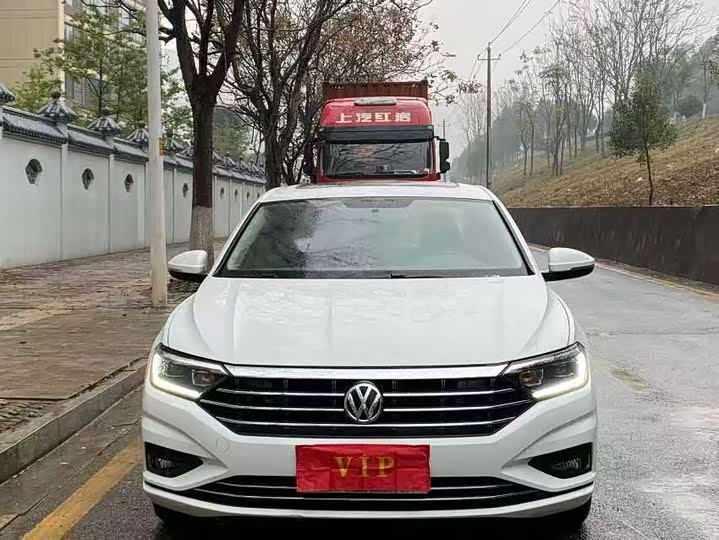 Фото 2 - Volkswagen Sagitar L