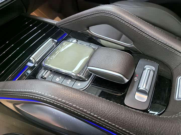 Фото 8 - Mercedes-Benz GLS-Class