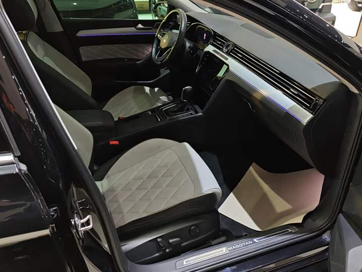 Фото 8 - Volkswagen Magotan