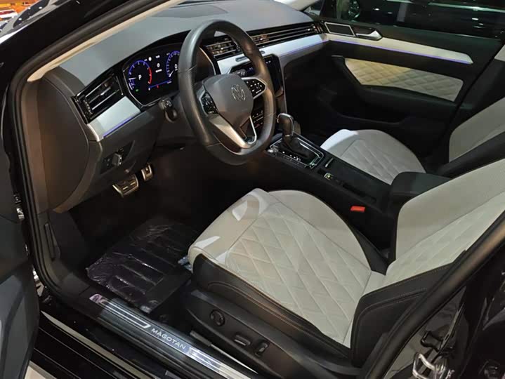 Фото 9 - Volkswagen Magotan