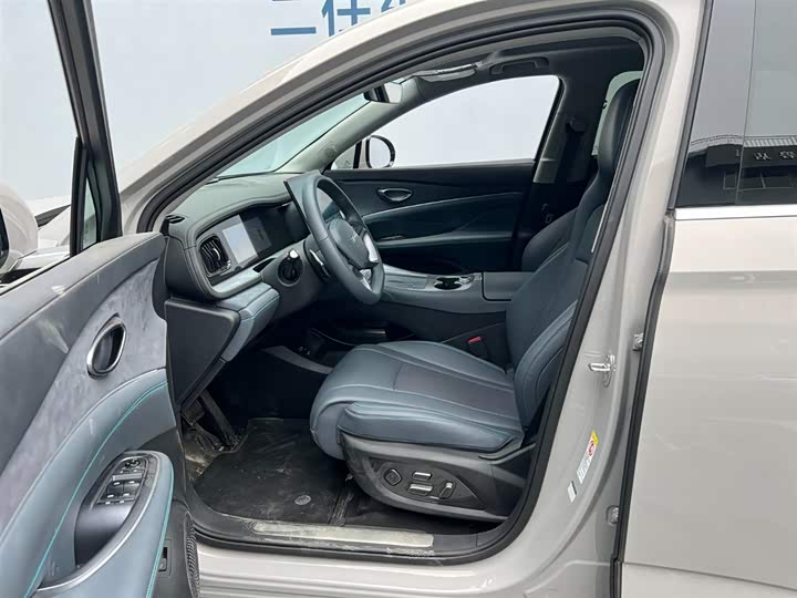 Фото 7 - BYD Sea Lion 07 DM-i Hybrid