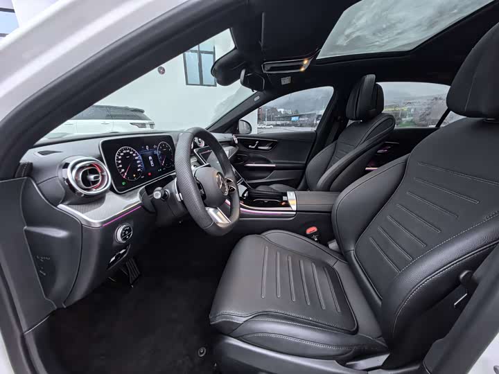 Фото 4 - Mercedes-Benz C-Class