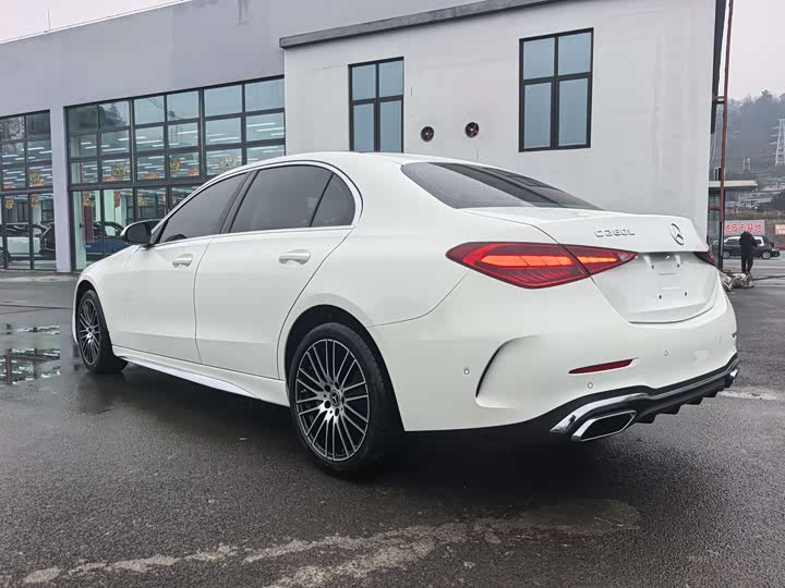 Фото 9 - Mercedes-Benz C-Class