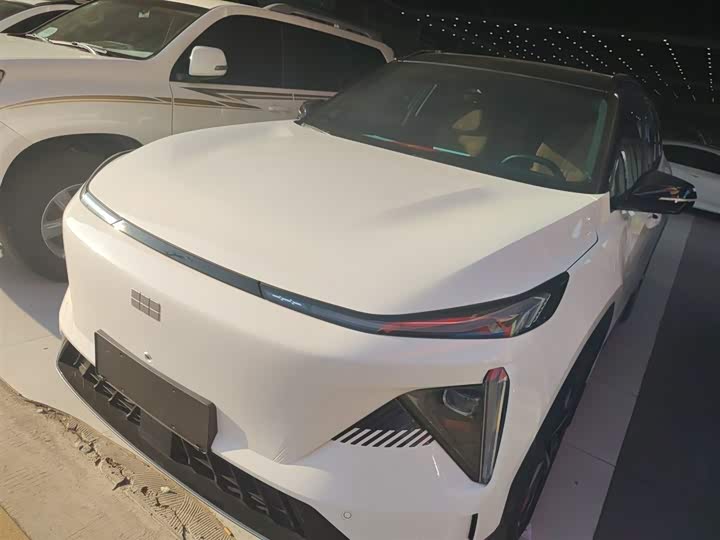 Фото 1 - Geely Galaxy L7