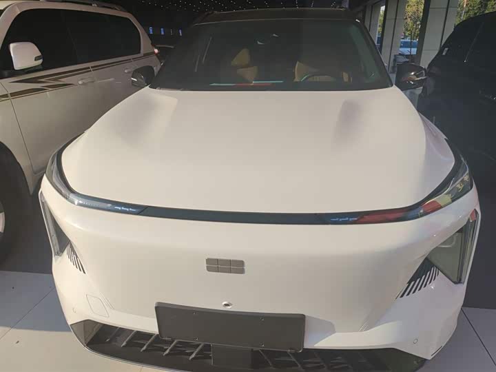 Фото 3 - Geely Galaxy L7