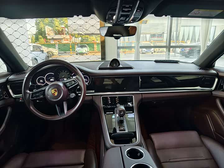 Фото 6 - Porsche Panamera