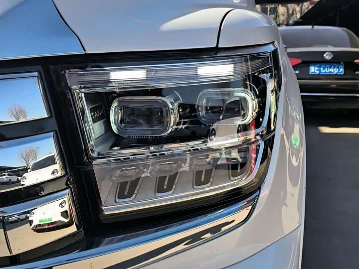 Фото 5 - Tank 500 Hybrid