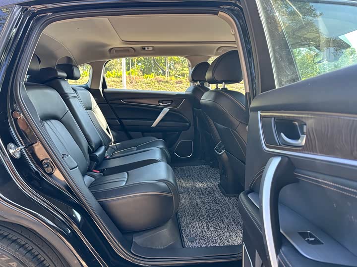 Фото 8 - Honda Avancier