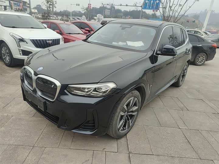 Фото 1 - BMW iX3