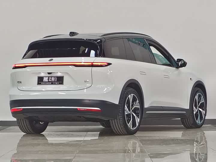 Фото 4 - Nio ES6