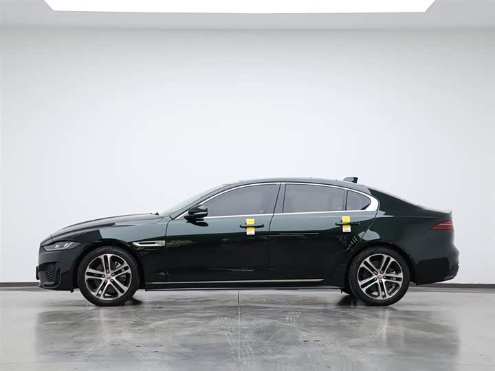 Фото 5 - Jaguar XE L