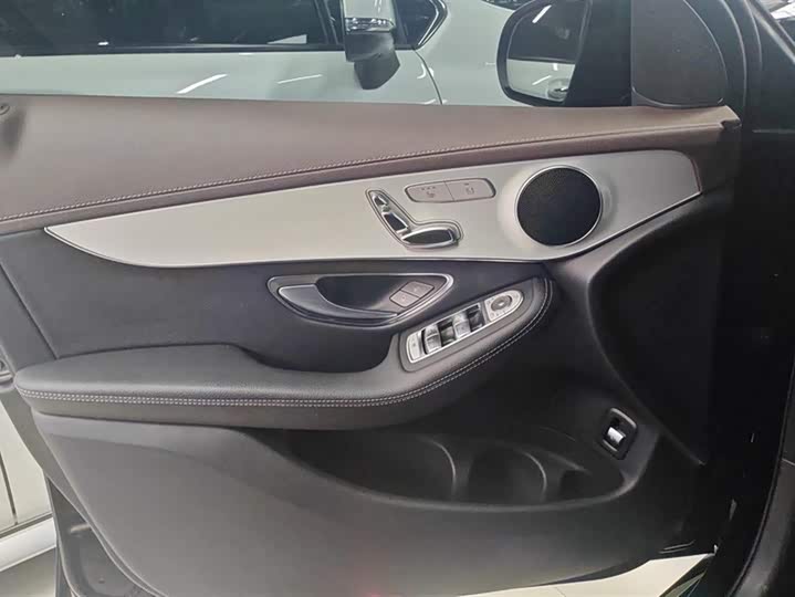 Фото 7 - Mercedes-Benz GLC-Class