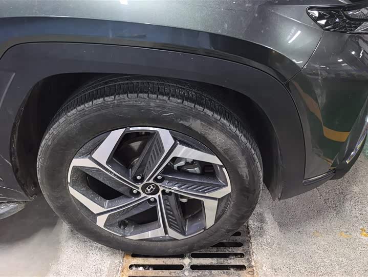 Фото 6 - Hyundai Tucson L