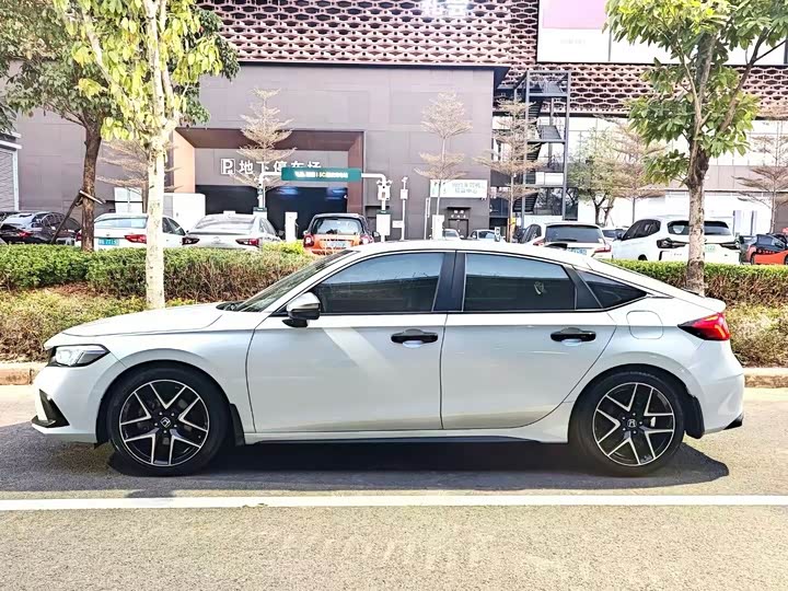 Фото 3 - Honda Civic