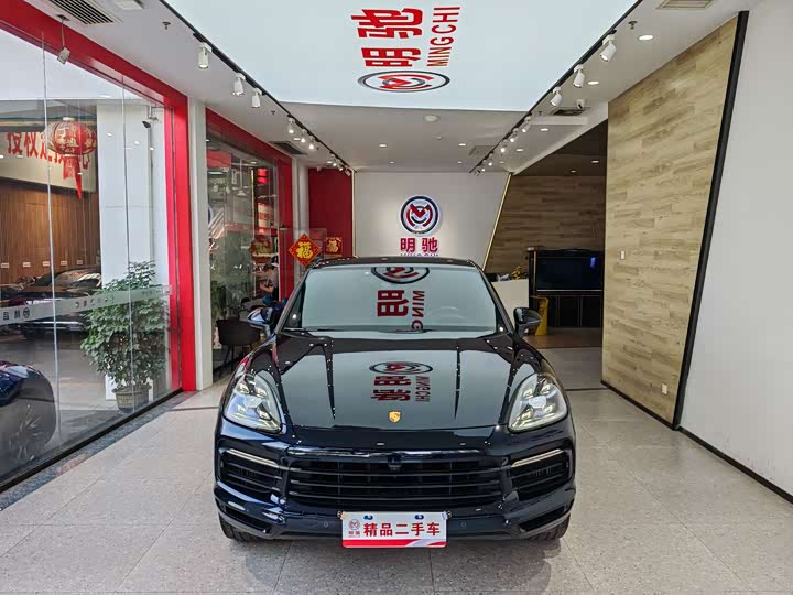 Фото 2 - Porsche Cayenne