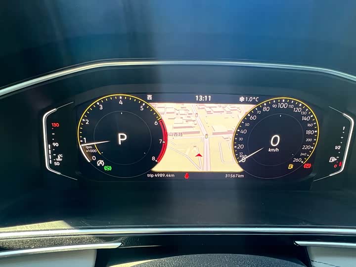 Фото 4 - Volkswagen Tiguan L Pro