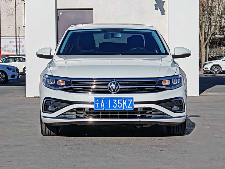 Фото 2 - Volkswagen Bora