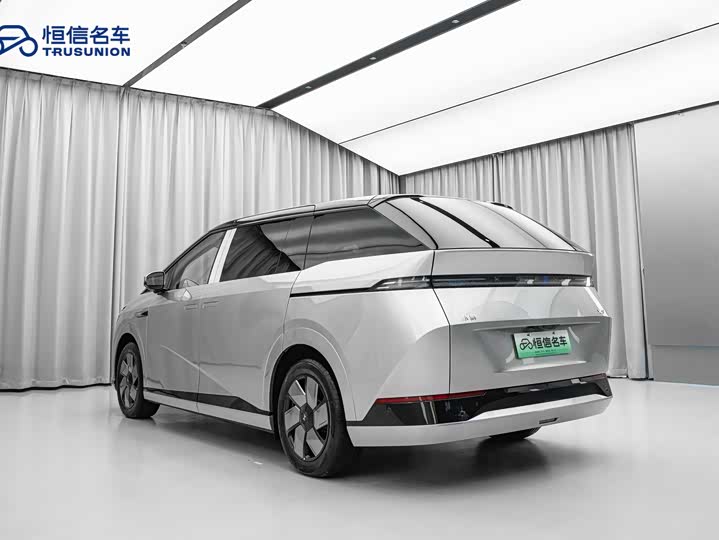 Фото 4 - XPeng X9