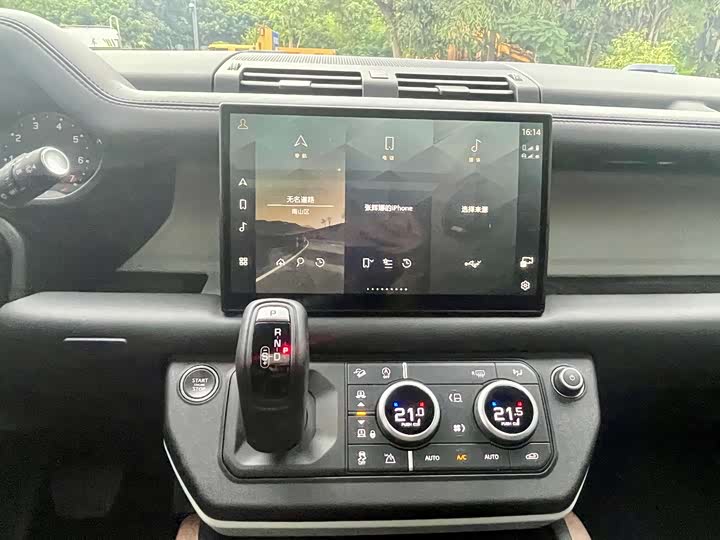 Фото 8 - Land Rover Defender