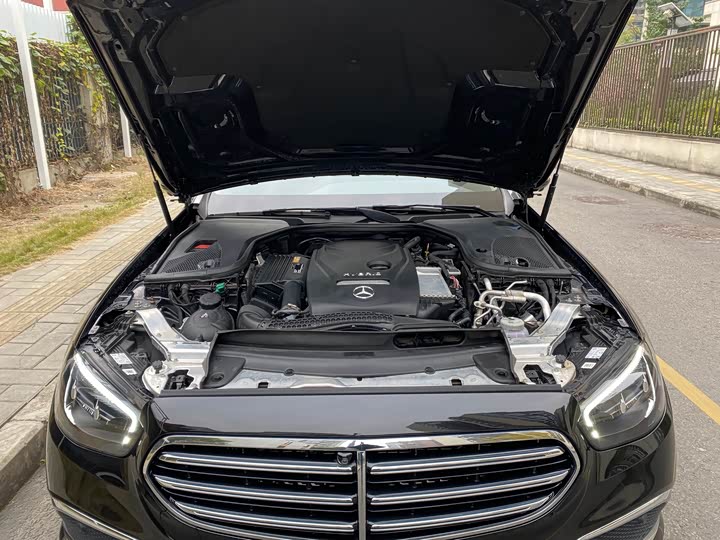 Фото 4 - Mercedes-Benz E-Class Hybrid