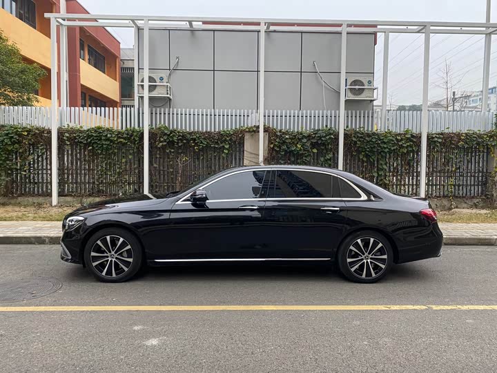 Фото 7 - Mercedes-Benz E-Class Hybrid