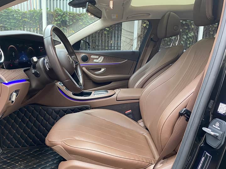 Фото 8 - Mercedes-Benz E-Class Hybrid